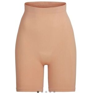 Skims Above The Knee Sculpting Short Ochre Size XXS/XS Shape Wear Smoothing